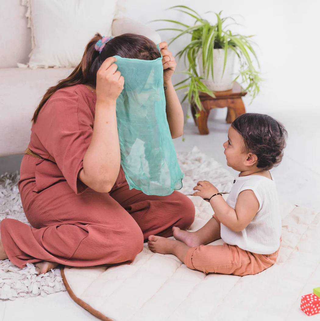 Simple sensory play using things at home